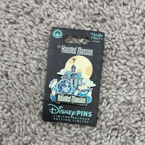 Haunted Mansion Magic Key Disney Pin